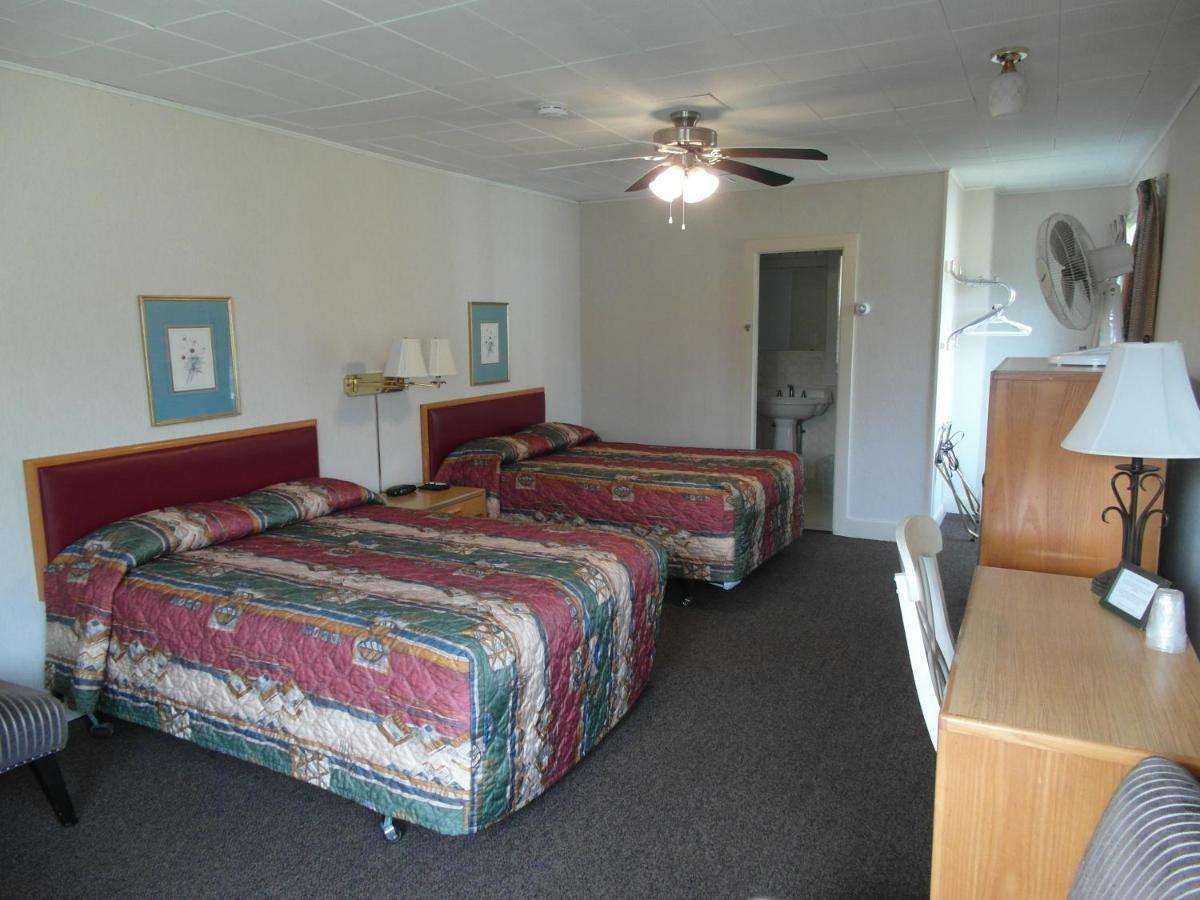 Lionstone Inn Motel & Cottages Pictou Exterior photo